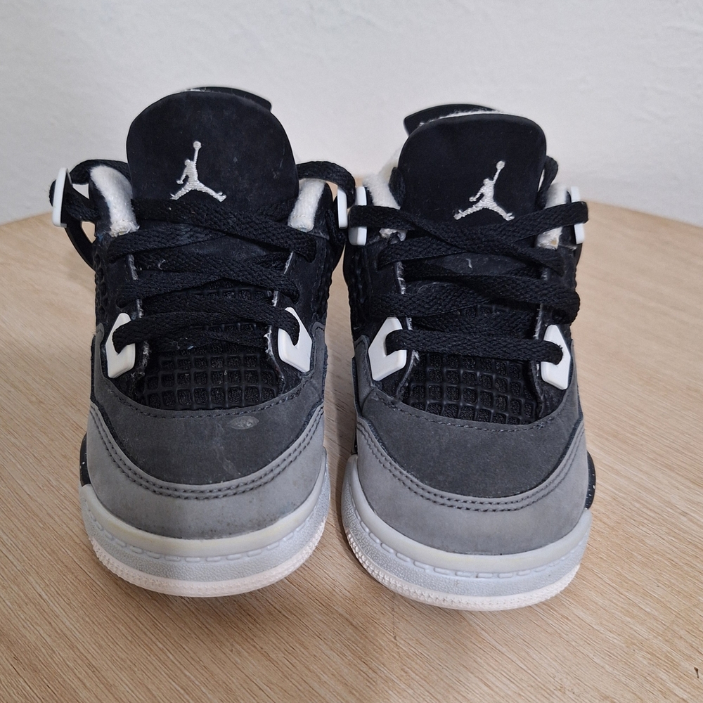 Jordan Retro 4 Toddler Sz 8C Grey And Black Shoes